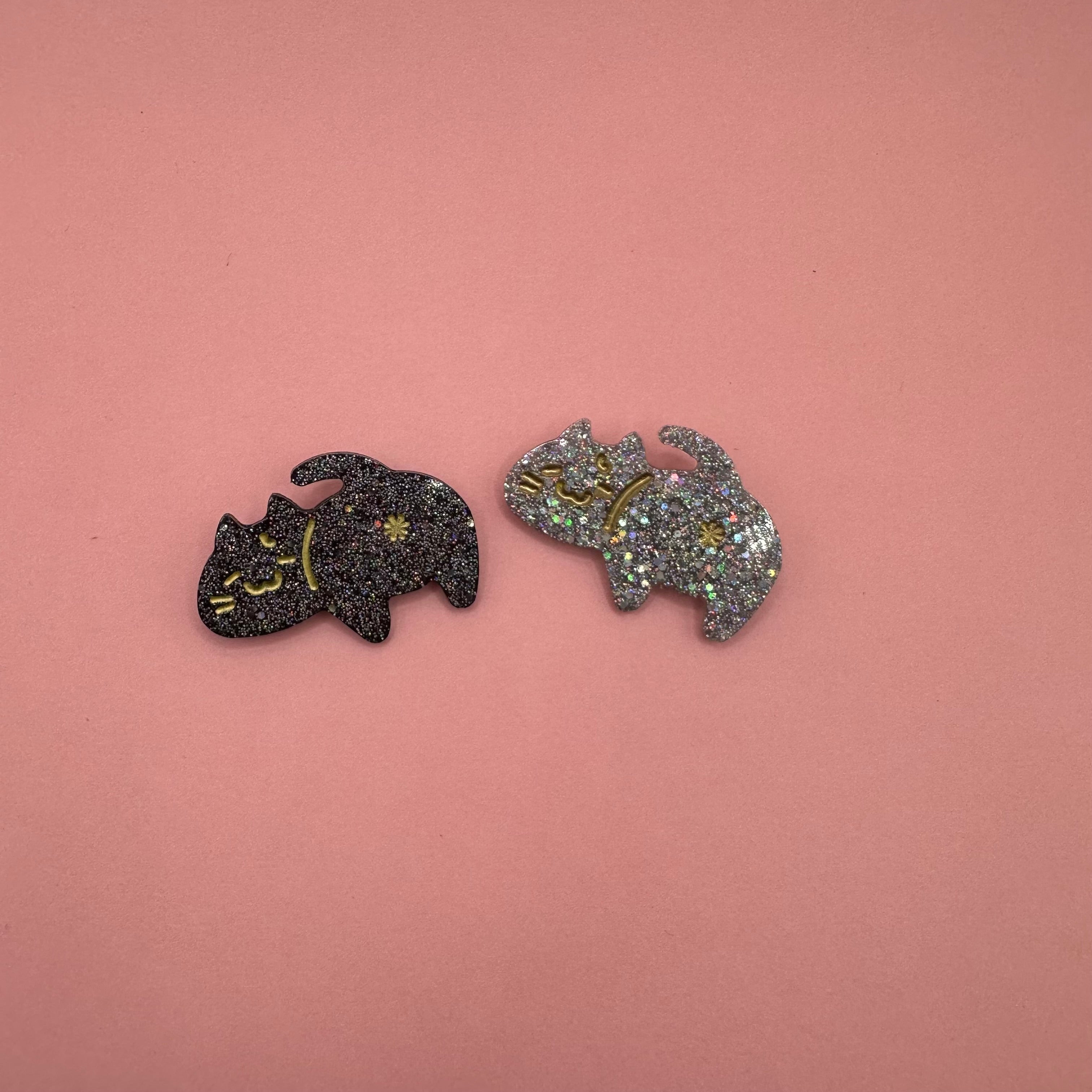 Broche Chaton joueur