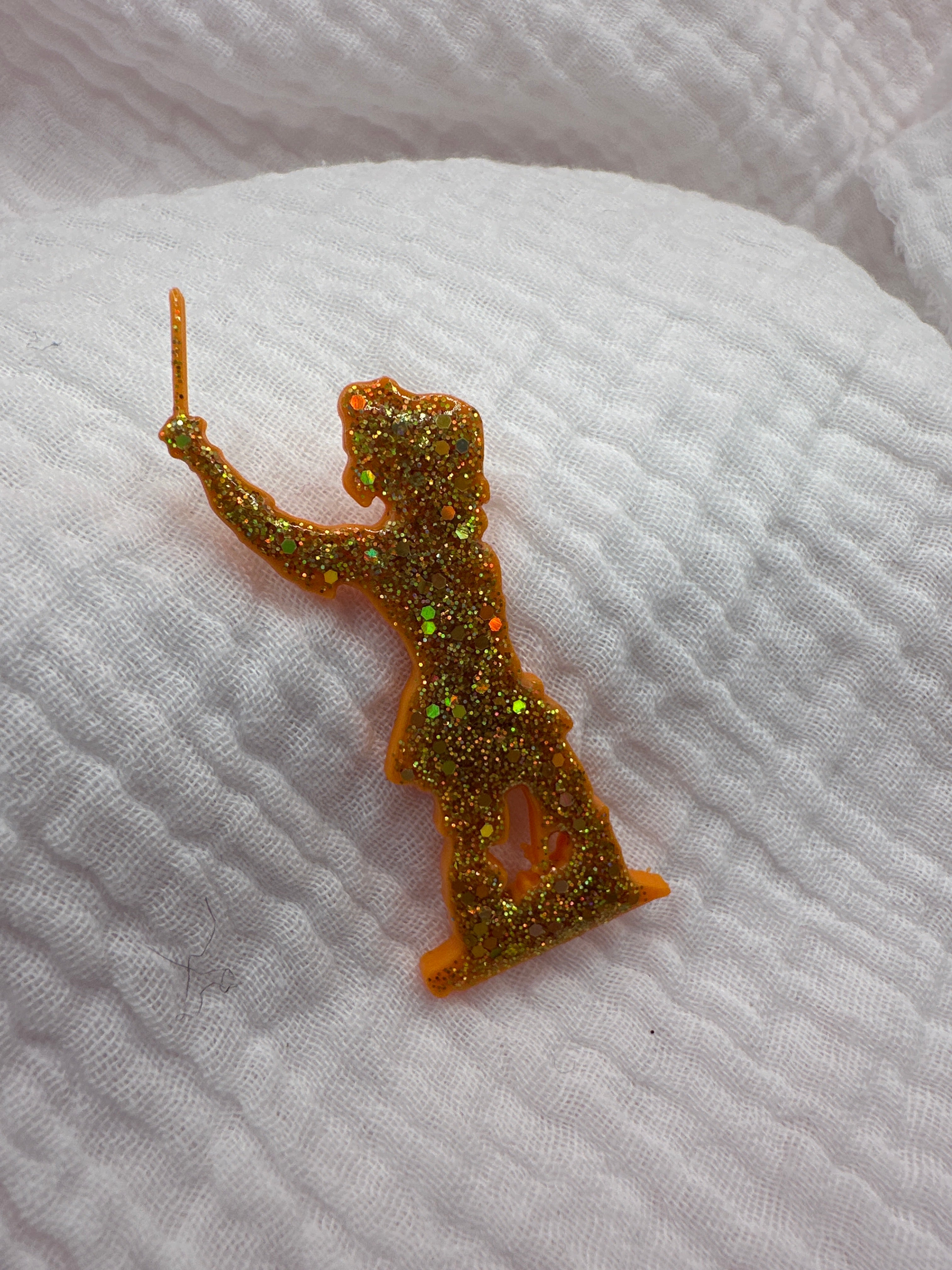 Broche petit Jean Bart pailleté