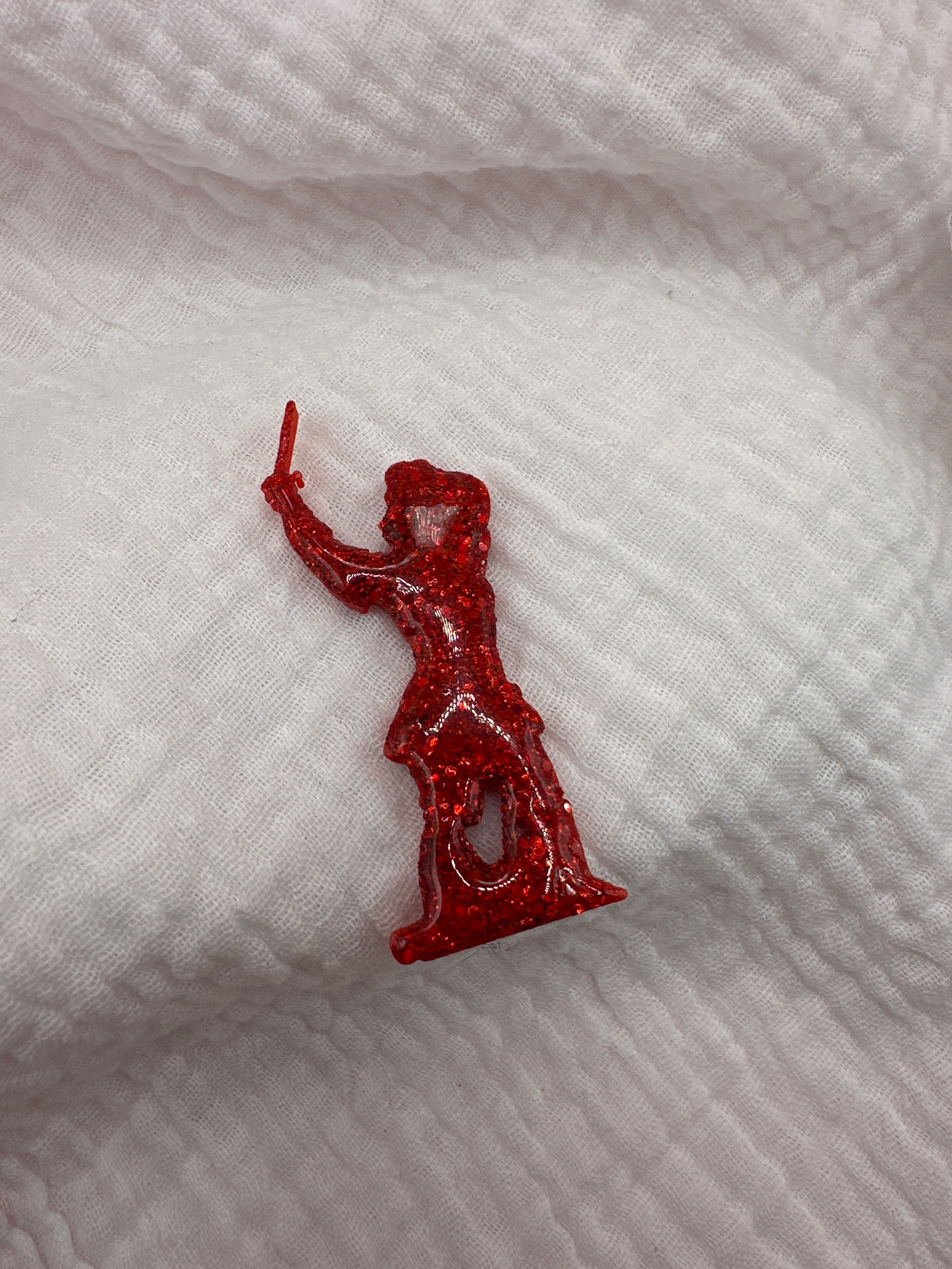 Broche petit Jean Bart pailleté
