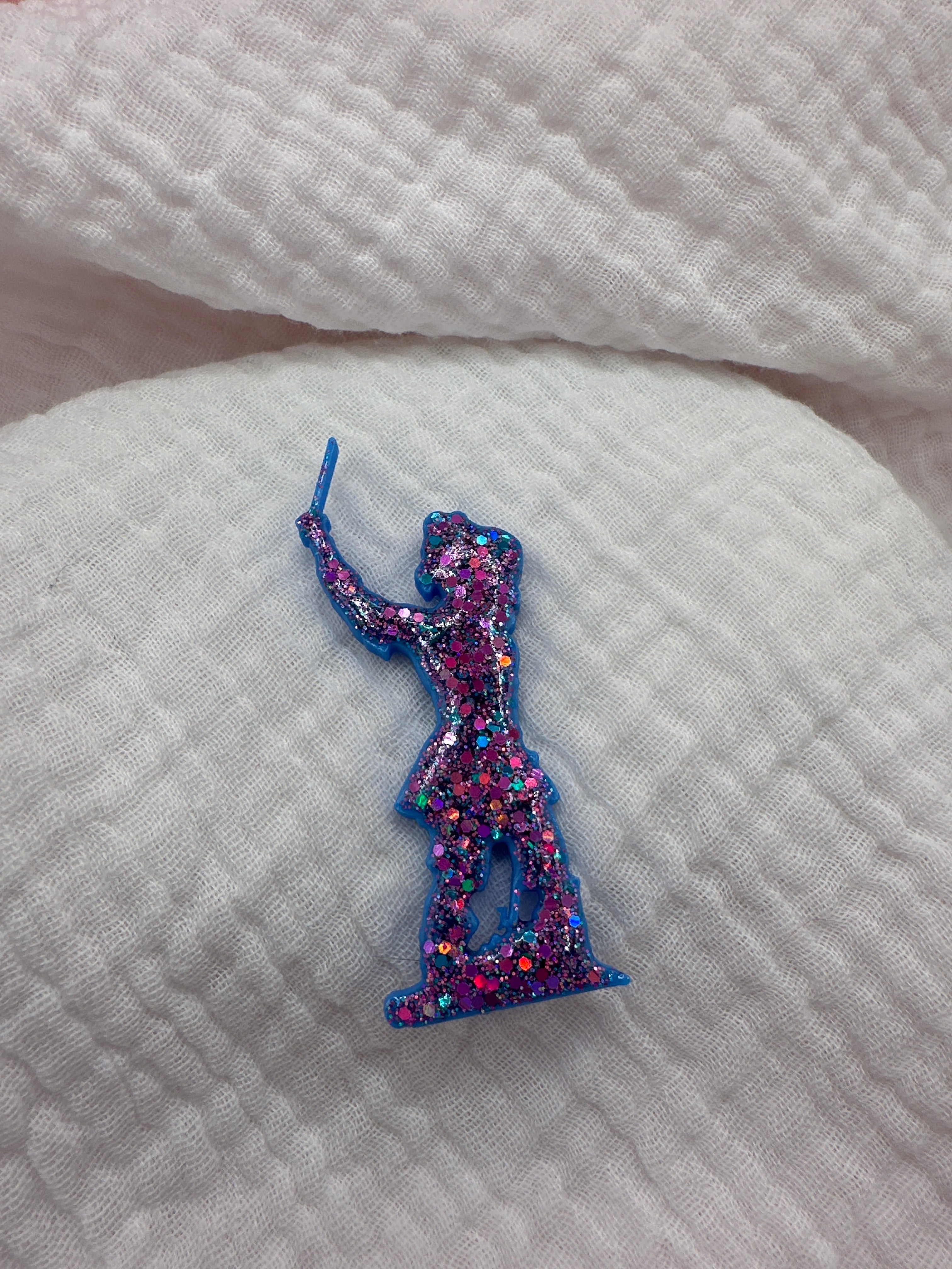 Broche petit Jean Bart pailleté