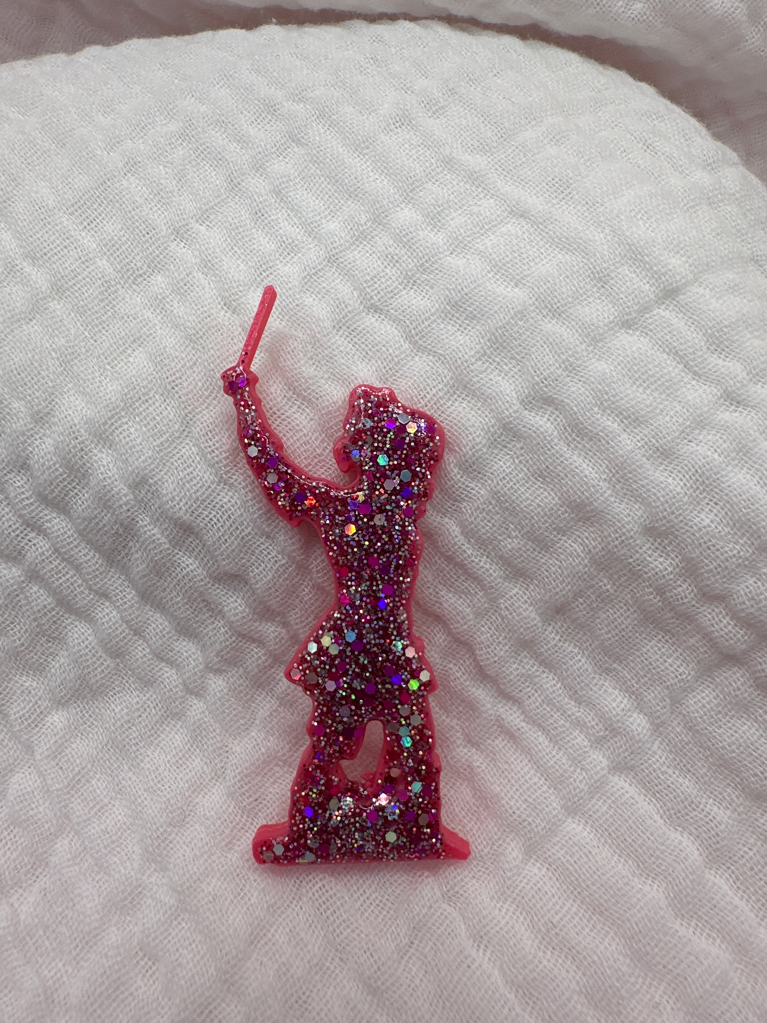 Broche petit Jean Bart pailleté