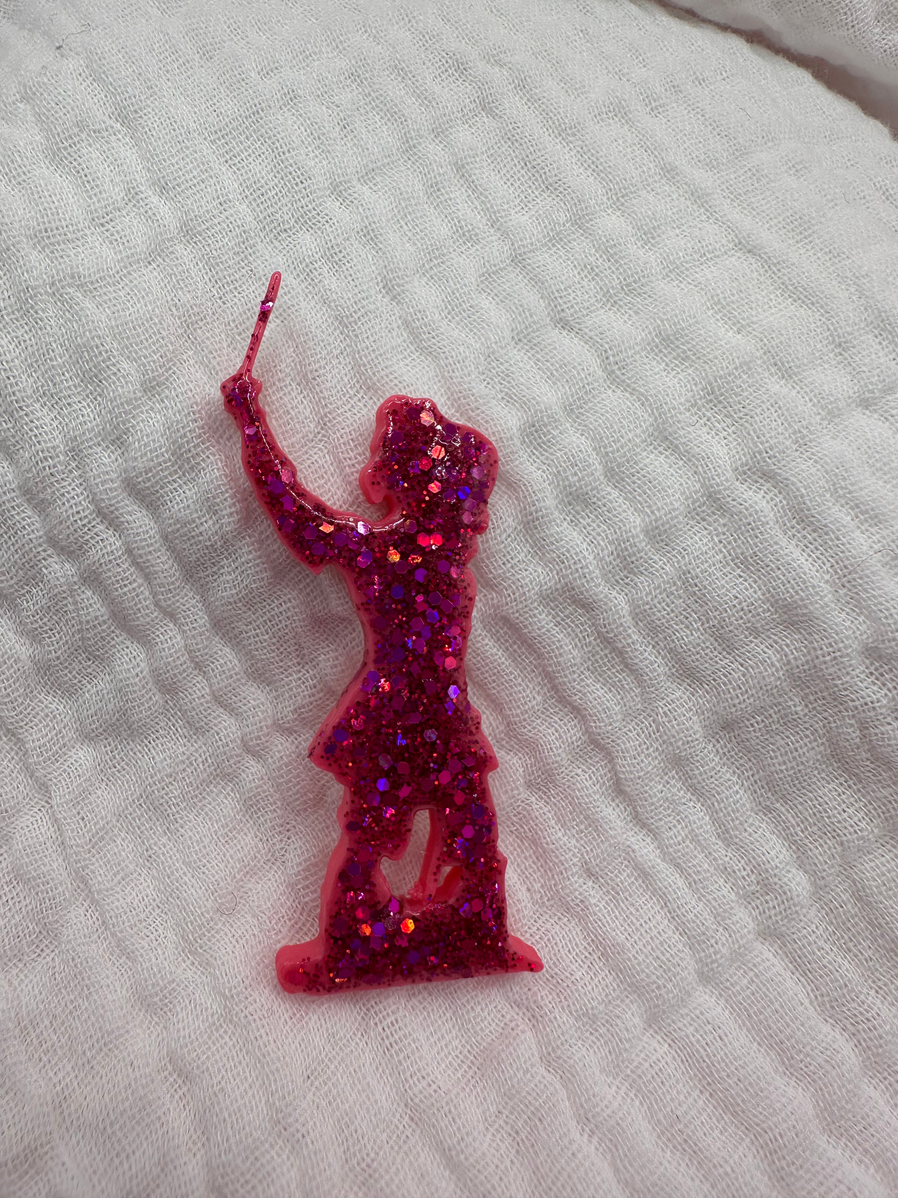 Broche petit Jean Bart pailleté