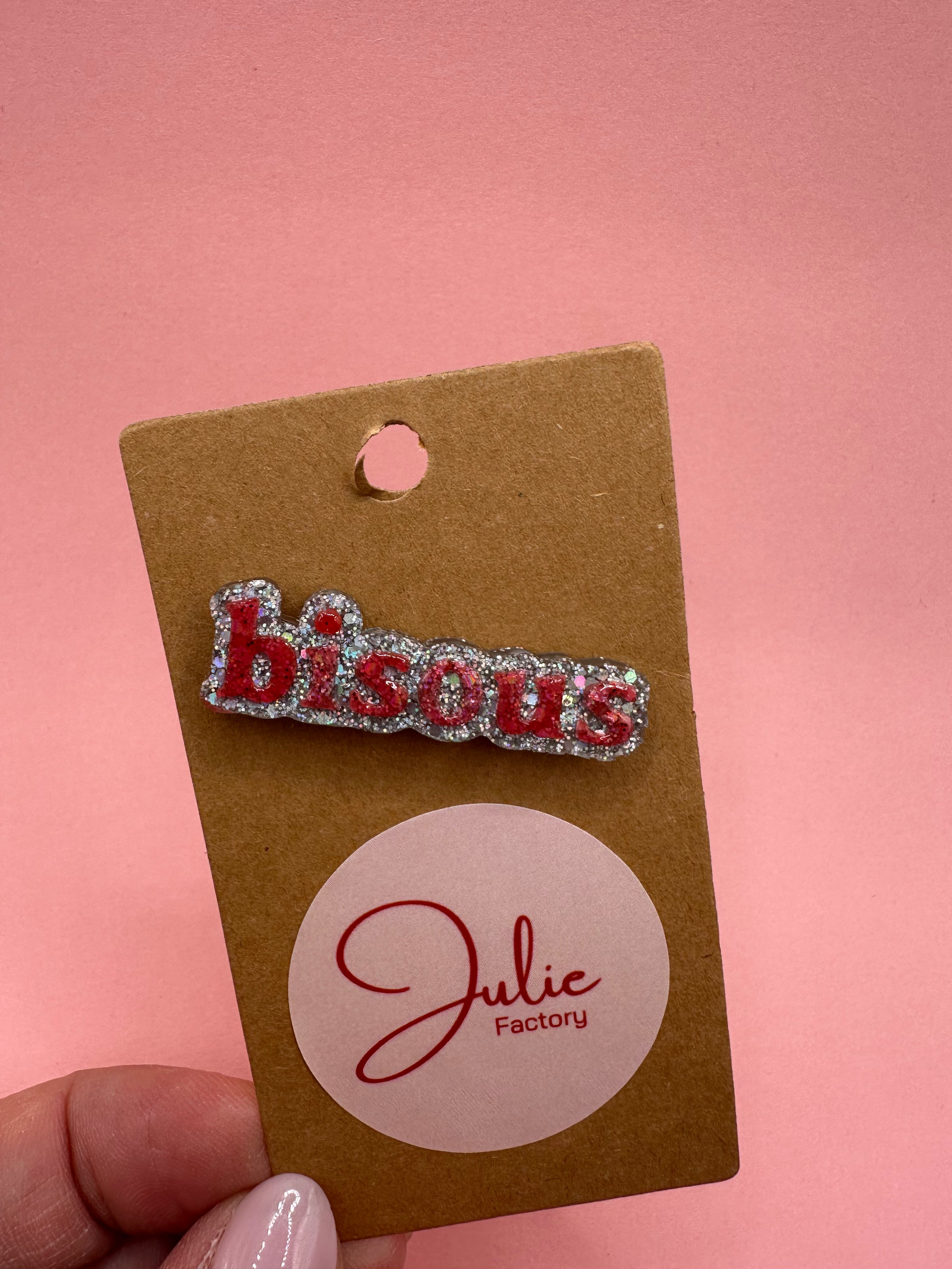 Broche BISOUS